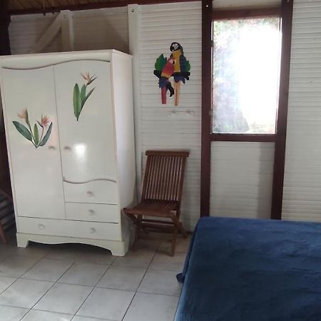 Bungalow Tout Confort Avec Piscine Partagee A 5 Mn De La Mer Saint-Francois  Exterior foto