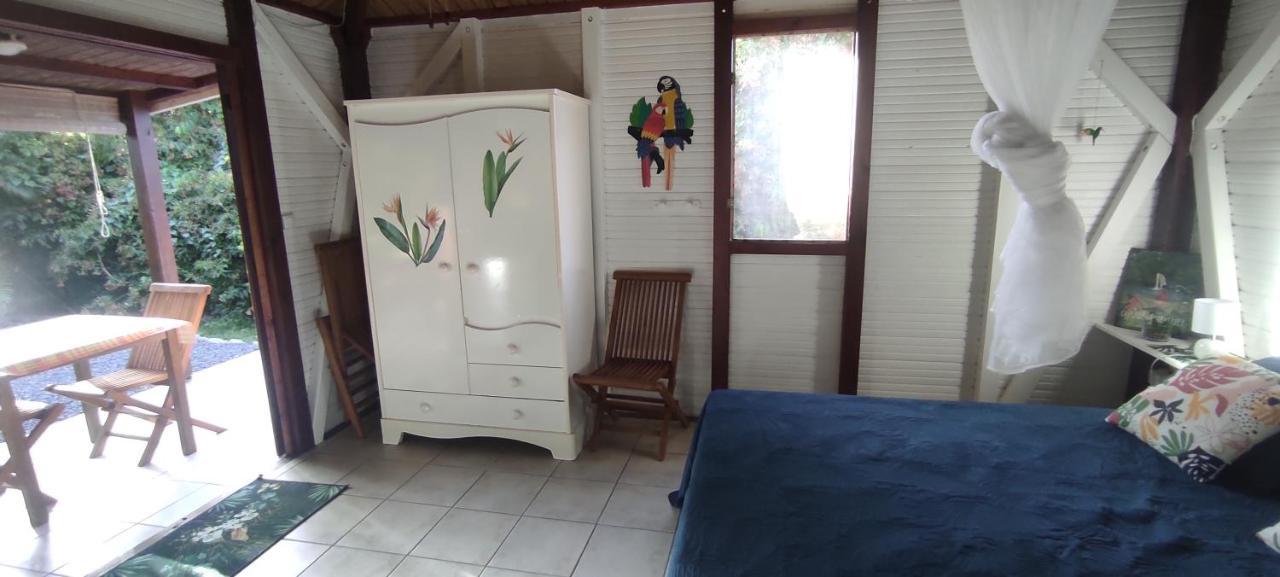 Bungalow Tout Confort Avec Piscine Partagee A 5 Mn De La Mer Saint-Francois  Exterior foto