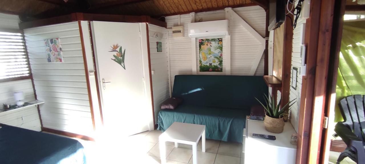Bungalow Tout Confort Avec Piscine Partagee A 5 Mn De La Mer Saint-Francois  Exterior foto